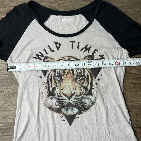 Express Wild Thing Tiger Cream and Black Wild Times Baseball Tee, size medium - Picture 7 of 10